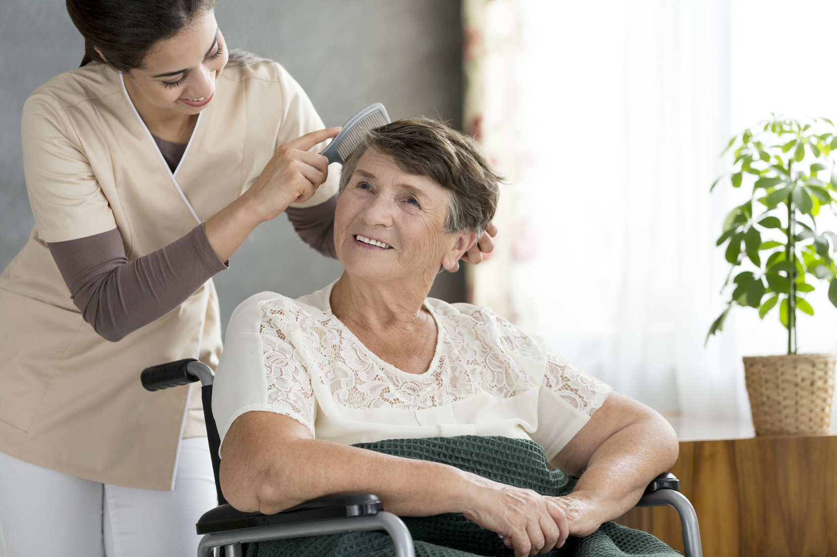 7 Calming Strategies for Dementia Care at Home